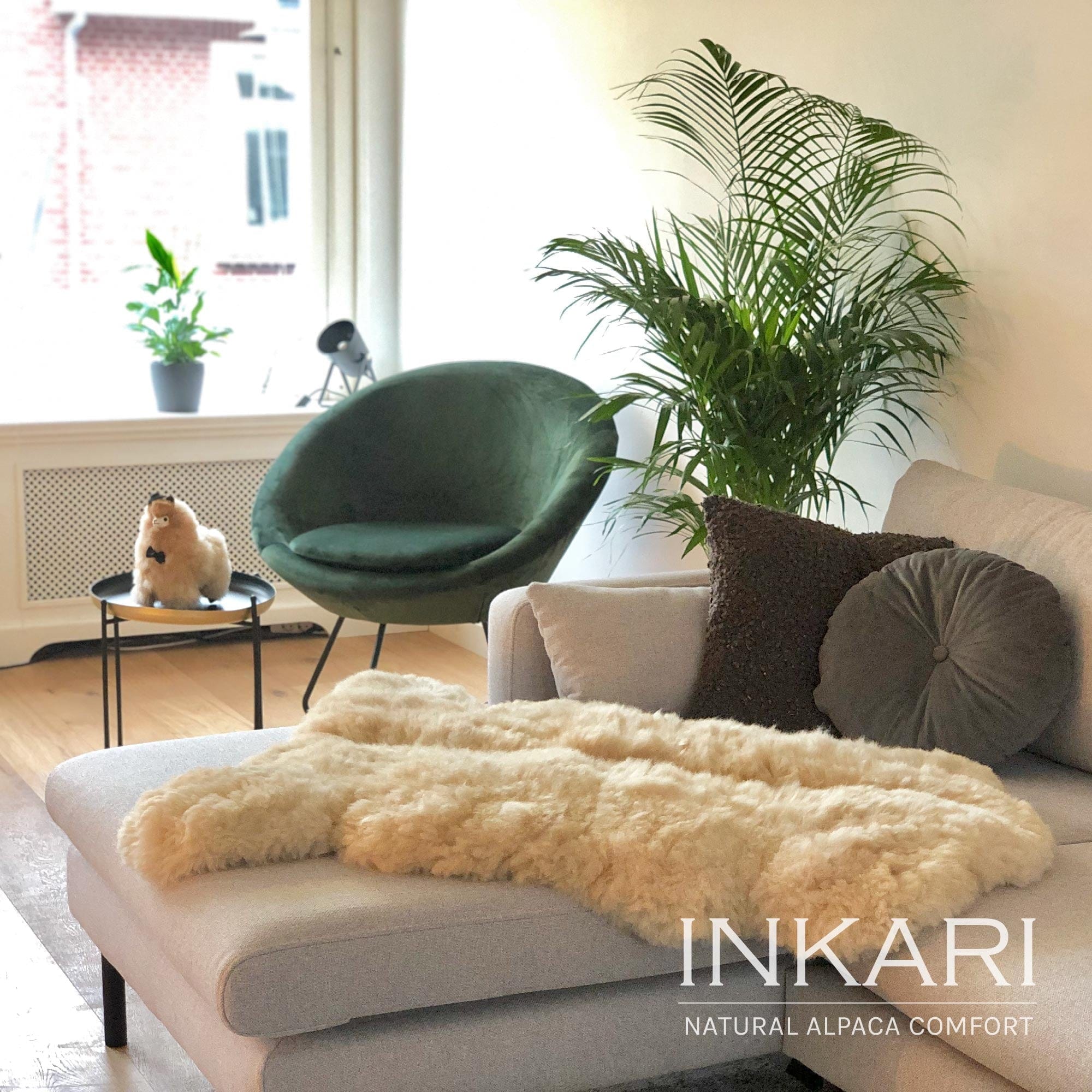 Reina - Handmade Alpaca Rug - Blond - alpaca wool - alpaca products & gifts - handmade - fairtrade gifts - by Inkari