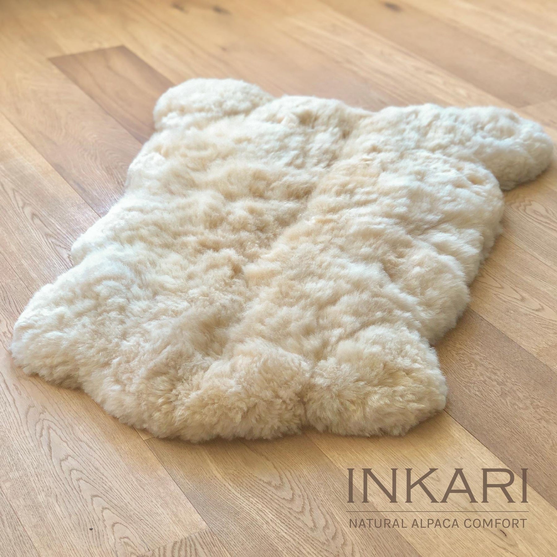 Reina - Handmade Alpaca Rug - Blond - alpaca wool - alpaca products & gifts - handmade - fairtrade gifts - by Inkari